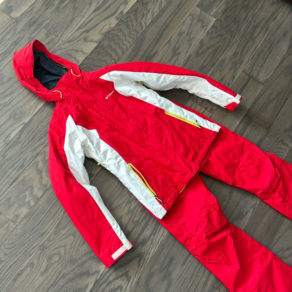 Columbia women’s ski set